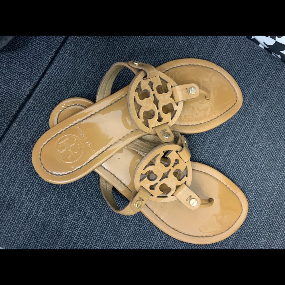 Size 8 Tory Burch Signature Sandals